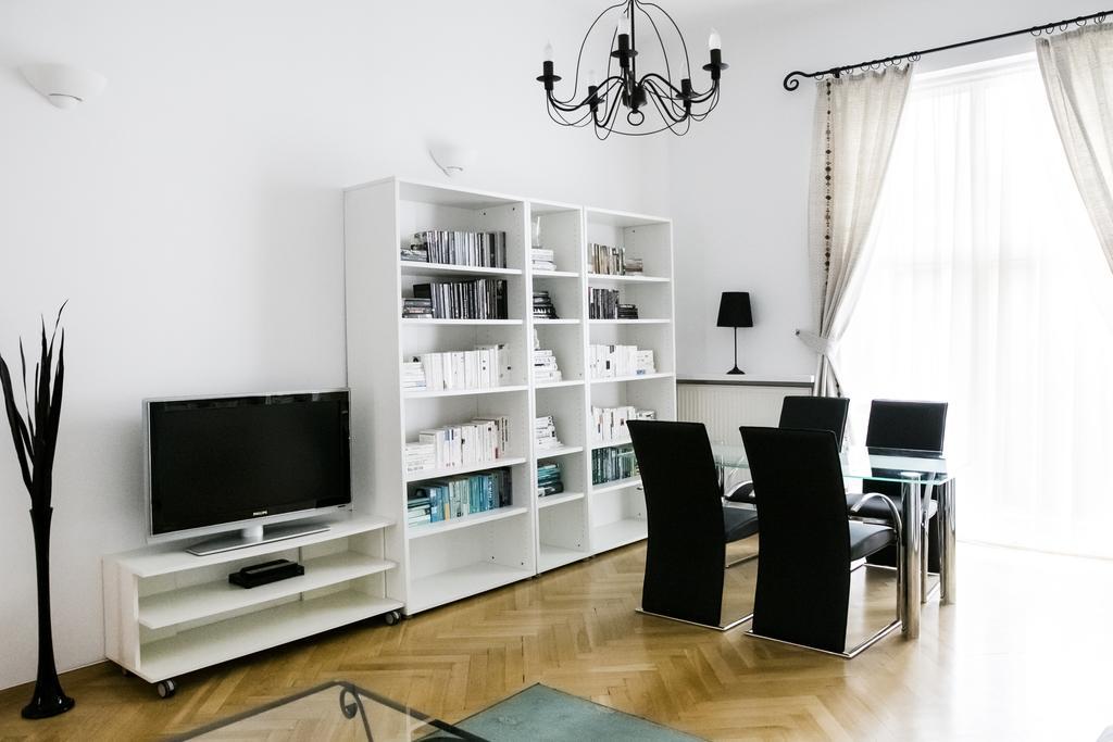 Roommate Apartments Boduena Warsaw Room photo